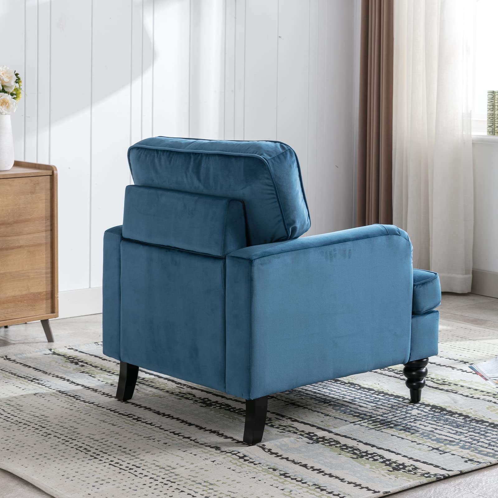 Janoray Sherpa Accent Chair with Removable Back Cushion 1 Piece