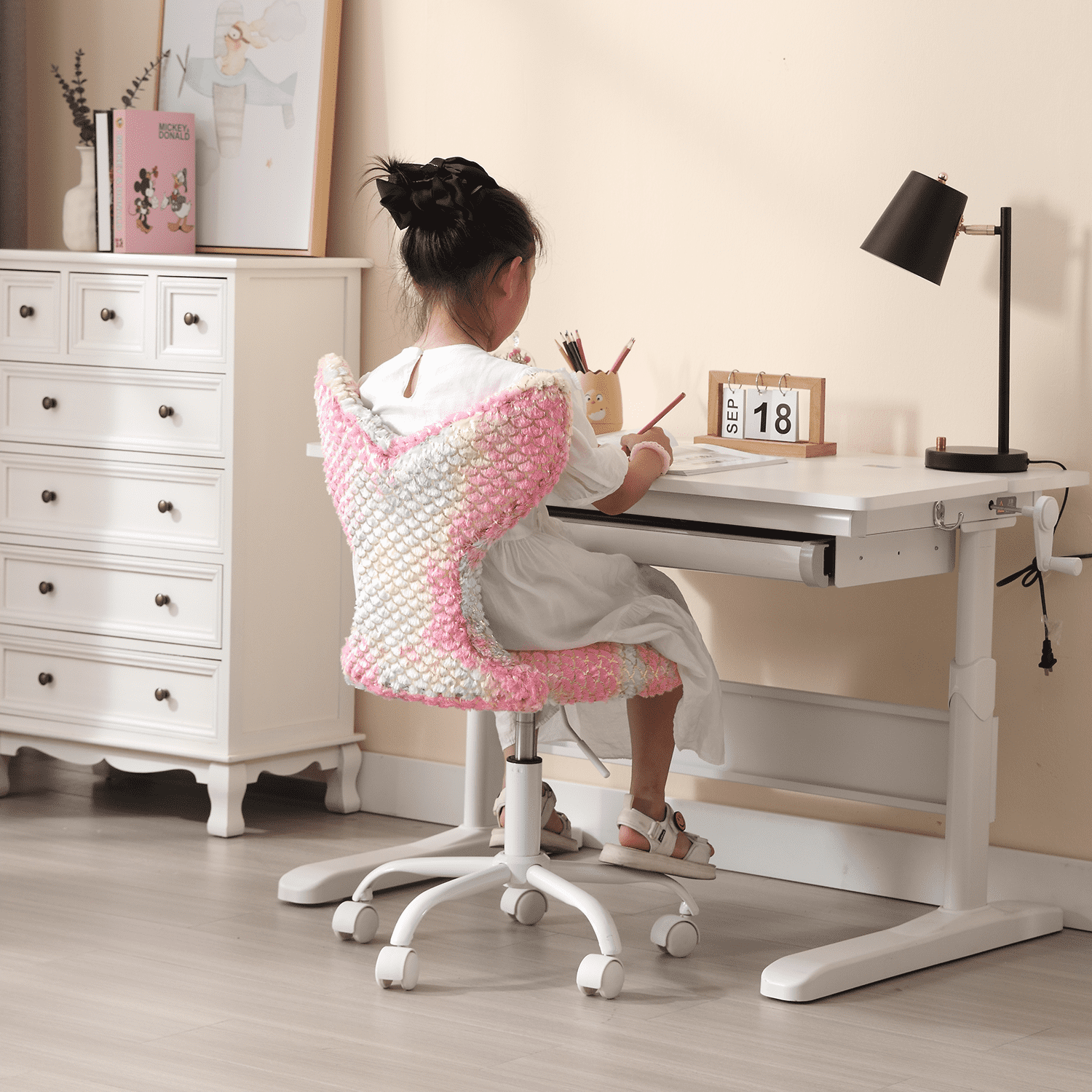 ZH4YOU Adjustable Swivel Mermaid Back Cute Kids Desk Chair 1 Piece - 1722