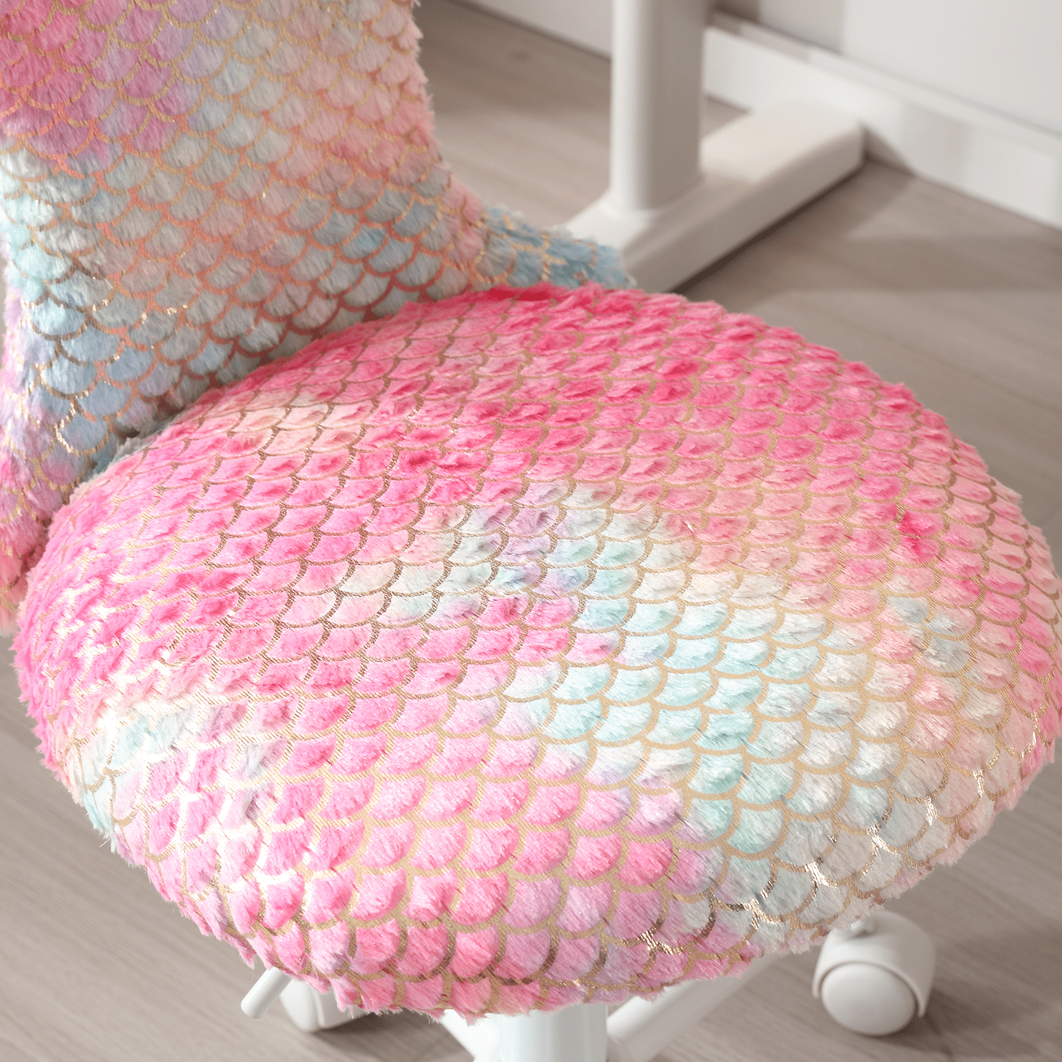 ZH4YOU Adjustable Swivel Mermaid Back Cute Kids Desk Chair 1 Piece - 1722